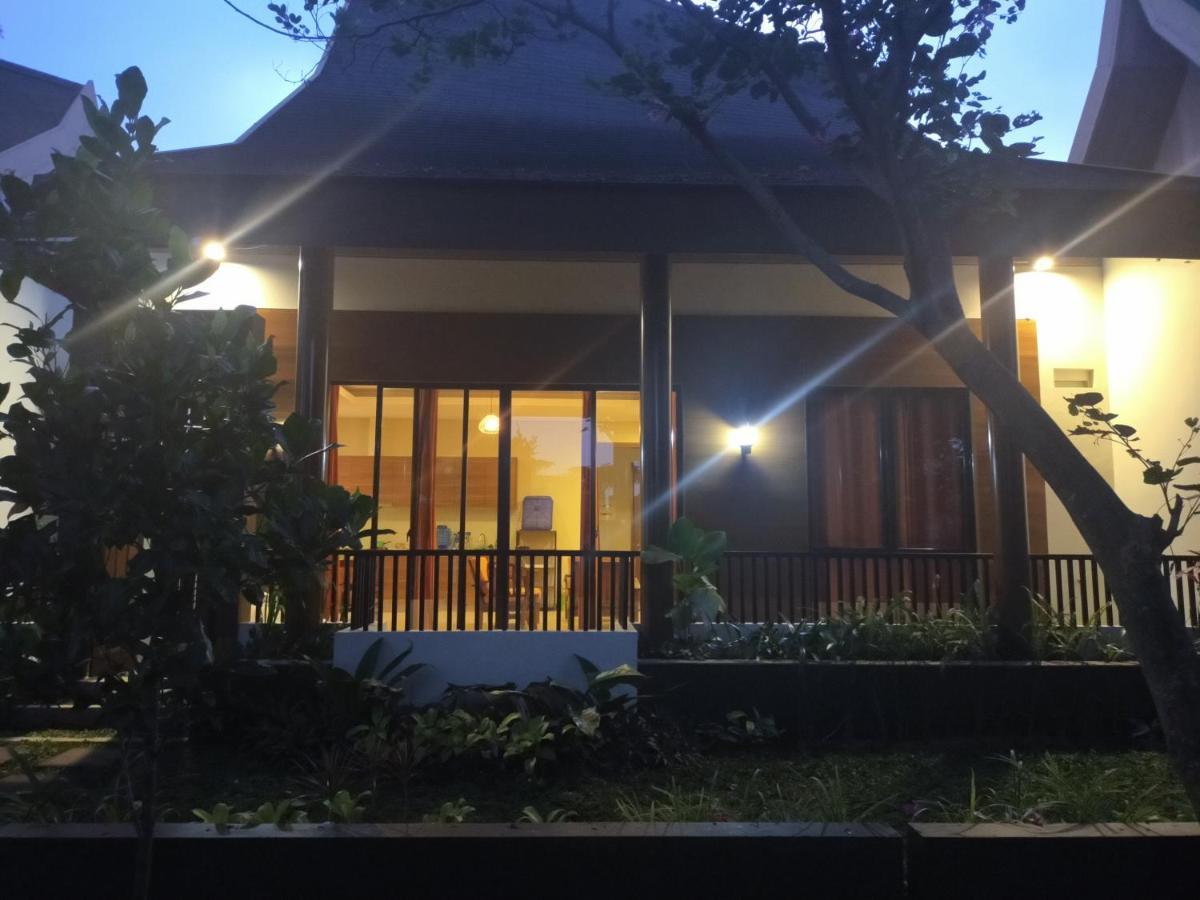 Vimala Hill Villa And Resort - 3 Bedrooms Богор Экстерьер фото