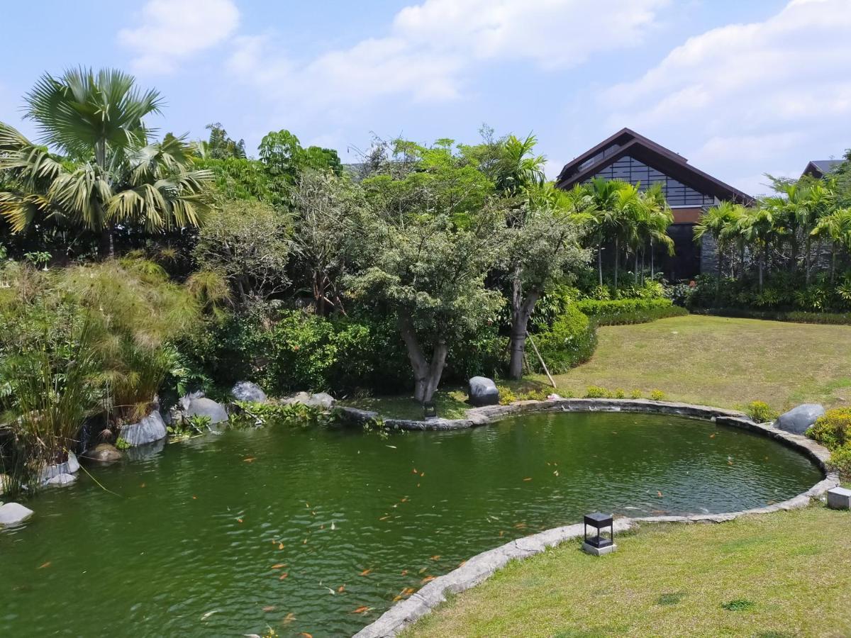 Vimala Hill Villa And Resort - 3 Bedrooms Богор Экстерьер фото