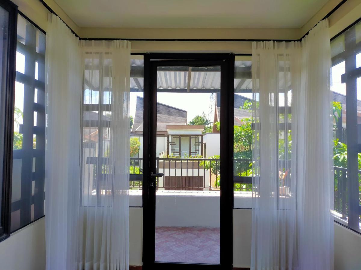 Vimala Hill Villa And Resort - 3 Bedrooms Богор Экстерьер фото