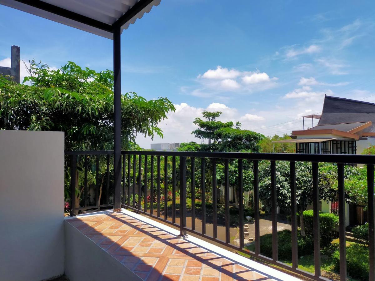 Vimala Hill Villa And Resort - 3 Bedrooms Богор Экстерьер фото